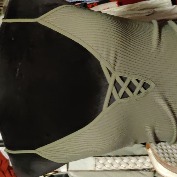 Free People army Green super stretchy ribbed tank top - Picture 2 of 5